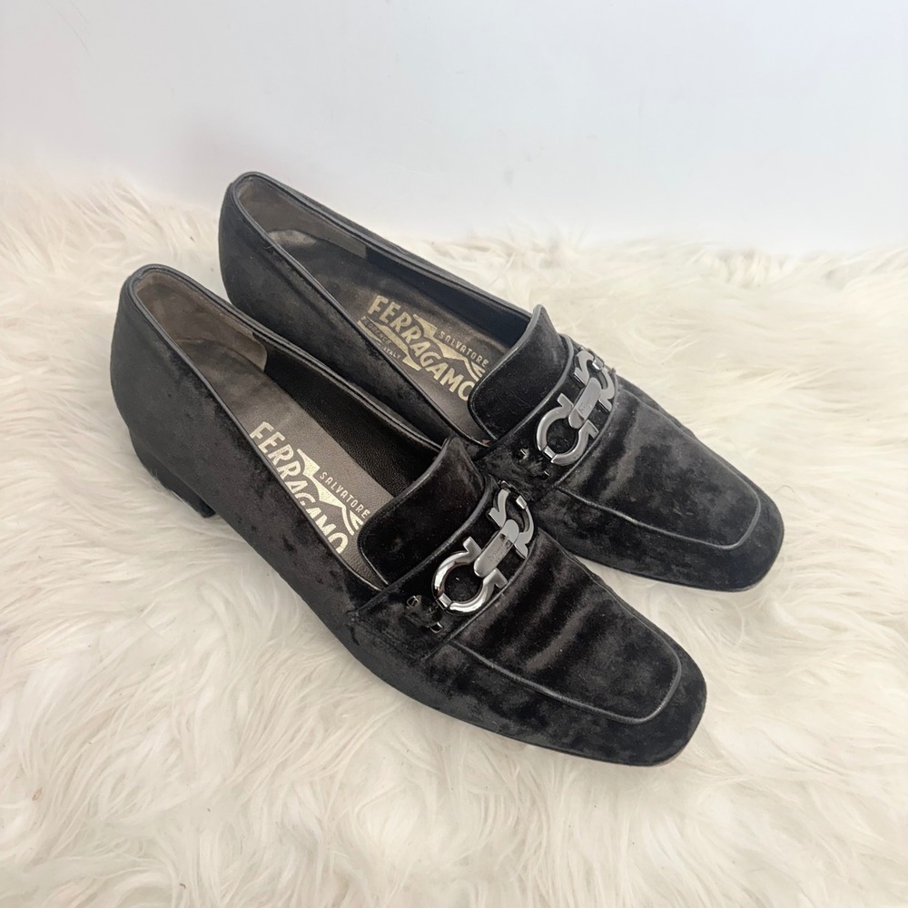 Salvatore Ferragamo Black Velvet Gancini Loafers DQ 58542 Square Toe Womens 7.5 - Picture 13 of 15